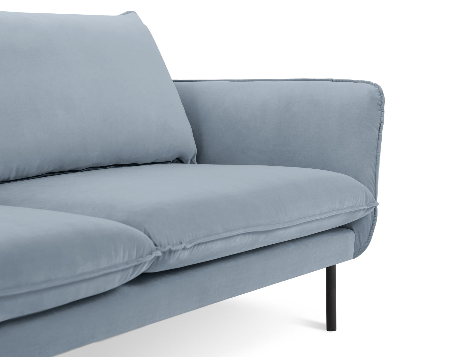Vienna Velour Sofa 2 Sitzer 92cm in Light Blue/Schwarz-Bluvel präsentiert im Onlineshop von KAQTU Design AG. 2er Sofa ist von Cosmopolitan Design