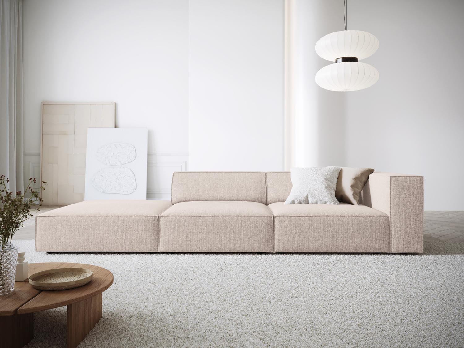Erleben Sie das Arendal 4-Sitzer Sofa von Cosmopolitan Design – stilvolles Design, hervorragender Komfort und grosszügige 287 cm für Ihr modernes Wohnzimmer.