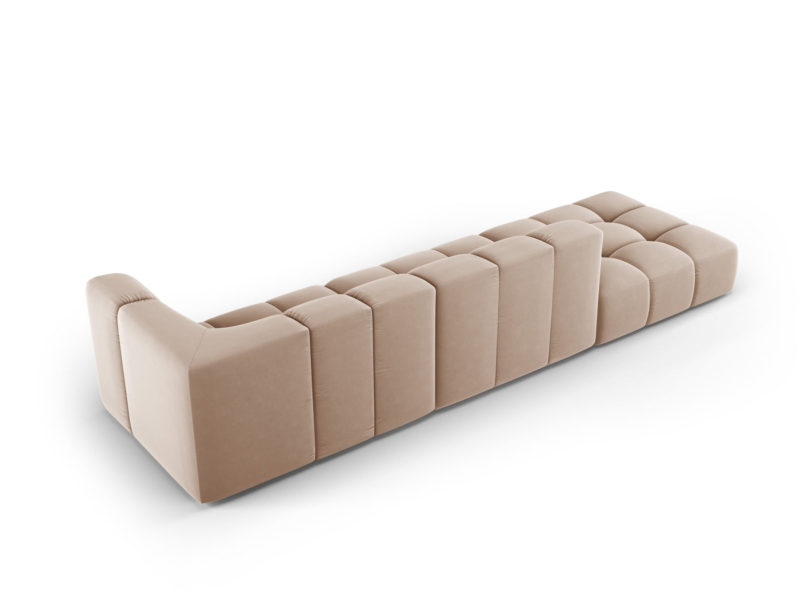 Elegantes 4-Sitzer Sofa Moritz in Beige-Bluvel, ideal für moderne Wohnräume, bietet Komfort und Stil für gesellige Abende.