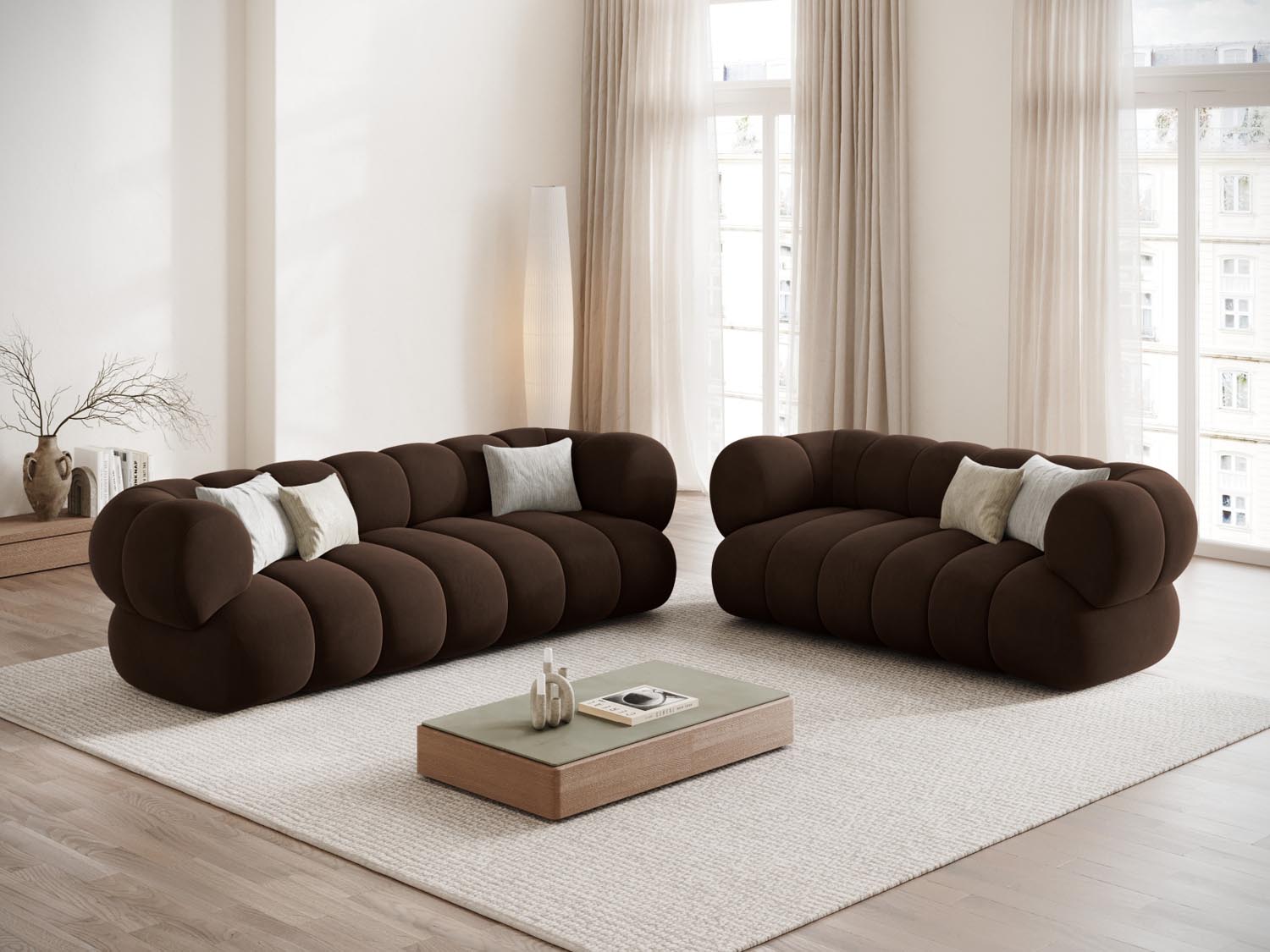Elegantes Koge Velour Sofa in Chocolate-Vogue, 3-Sitzer mit modernem Design, ideal für stilvolle Wohnräume.