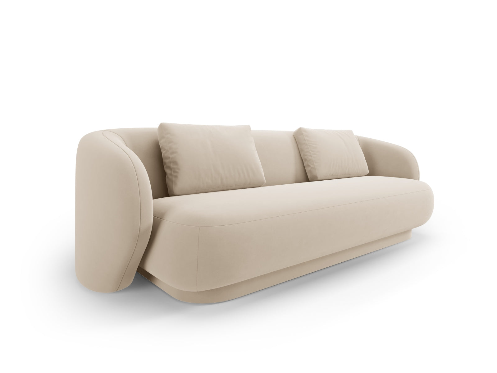 Camden Velour Sofa 3 Sitzer in Beige präsentiert im Onlineshop von KAQTU Design AG. 3er Sofa ist von Cosmopolitan Design