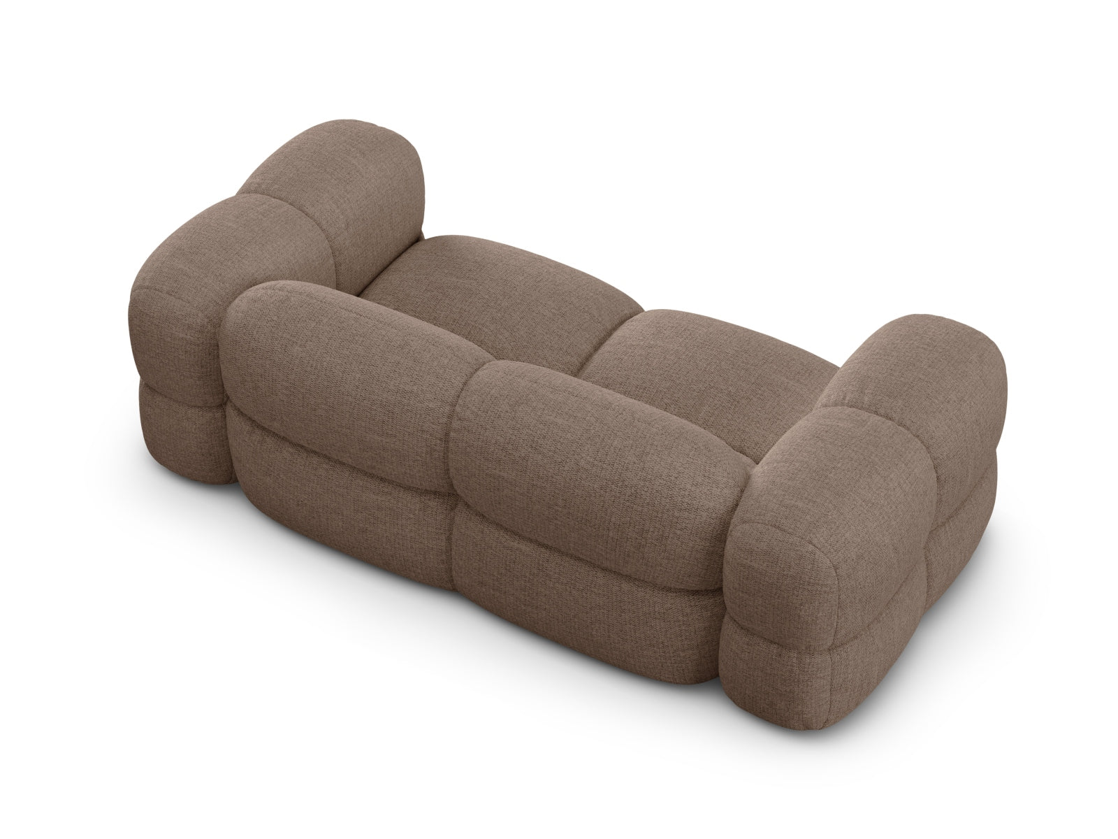 Stilvolles 3-Sitzer Sofa Loretto in sanftem Cappuccino, perfekt für gemütliche Abende und moderne Wohnkonzepte von Cosmopolitan Design.