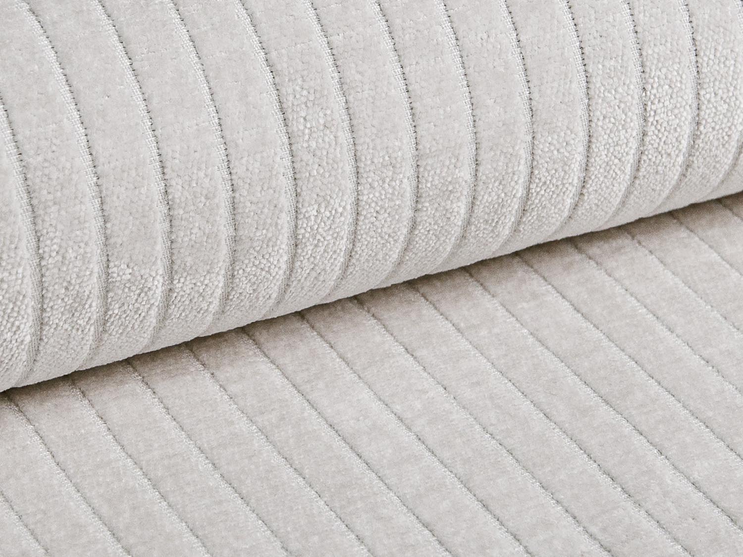 Bergamo Modular Sofa 3 Sitzer in Ivory-Perla präsentiert im Onlineshop von KAQTU Design AG. 3er Sofa ist von Cosmopolitan Design