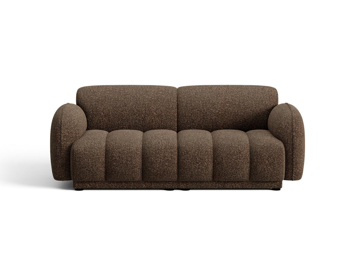 Beige-meliertes 3-Sitzer Sofa Bilbao aus Bouclé-Stoff mit Massivholzrahmen und schwarzen Kunststoffbeinen, Cosmopolitan Design.