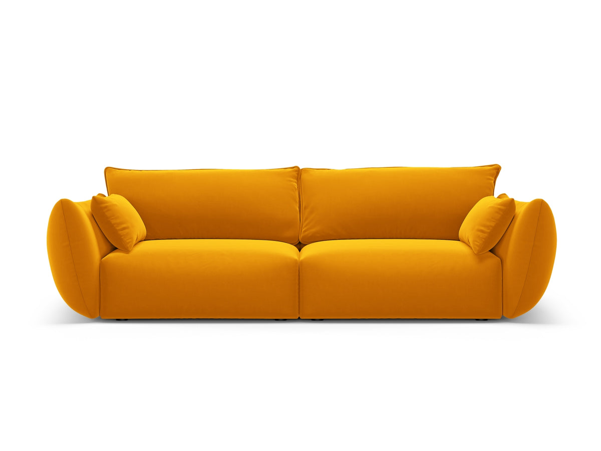 3er Sofa Matera mit Stoffbezug, Massivholzrahmen und schwarzen Kunststoffbeinen