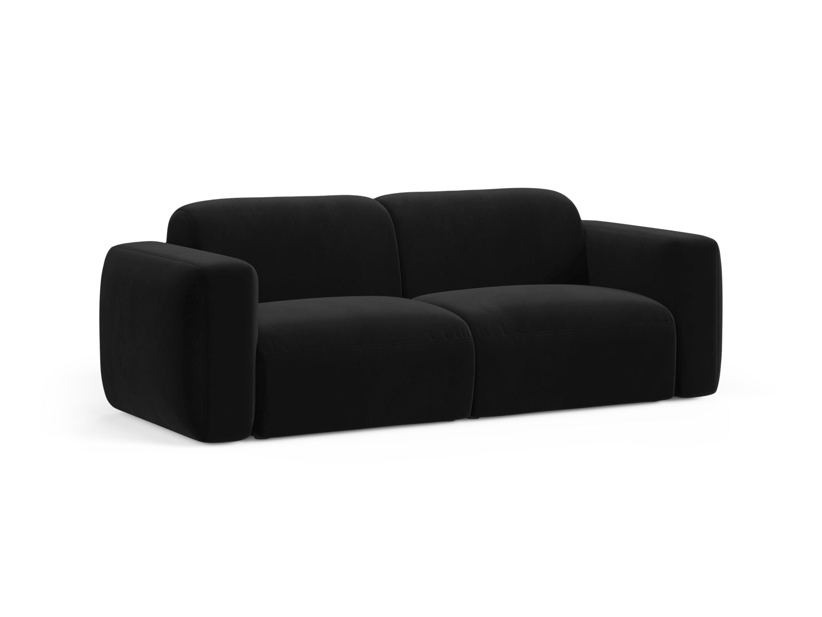 Entdecken Sie das Strino Velour 3-Sitzer Sofa von Cosmopolitan Design – stilvoll, anpassungsfähig und perfekt für Ihr zeitgemässes Wohnambiente.