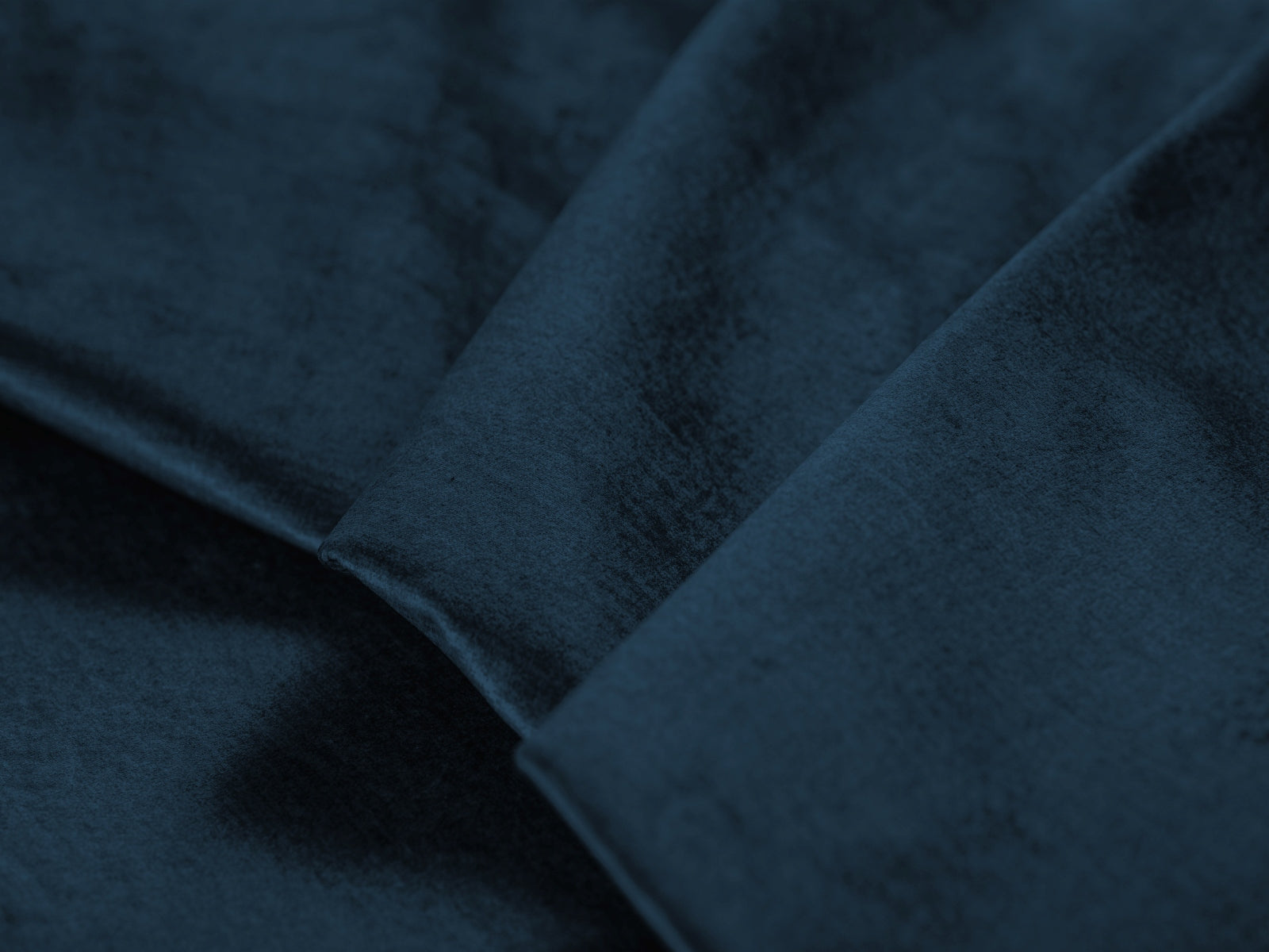 Erleben Sie das Wicklow Velour Sofa von Cosmopolitan Design – stilvolles 3-Sitzer Sofa mit praktischer Schlaffunktion und cleverem Stauraum.