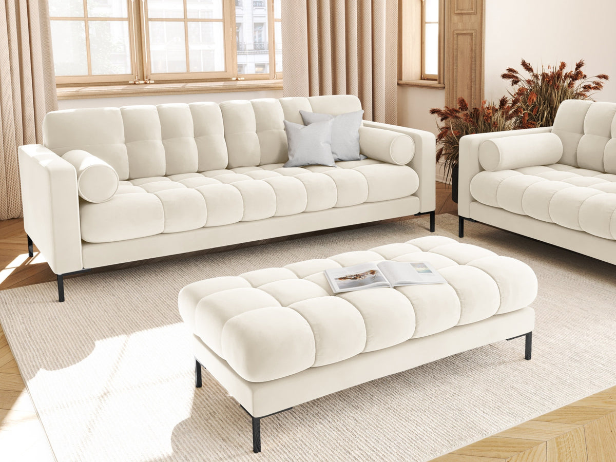 3-Sitzer Sofa Bali in Light Beige-Bluvel präsentiert im Onlineshop von KAQTU Design AG. 3er Sofa ist von Cosmopolitan Design