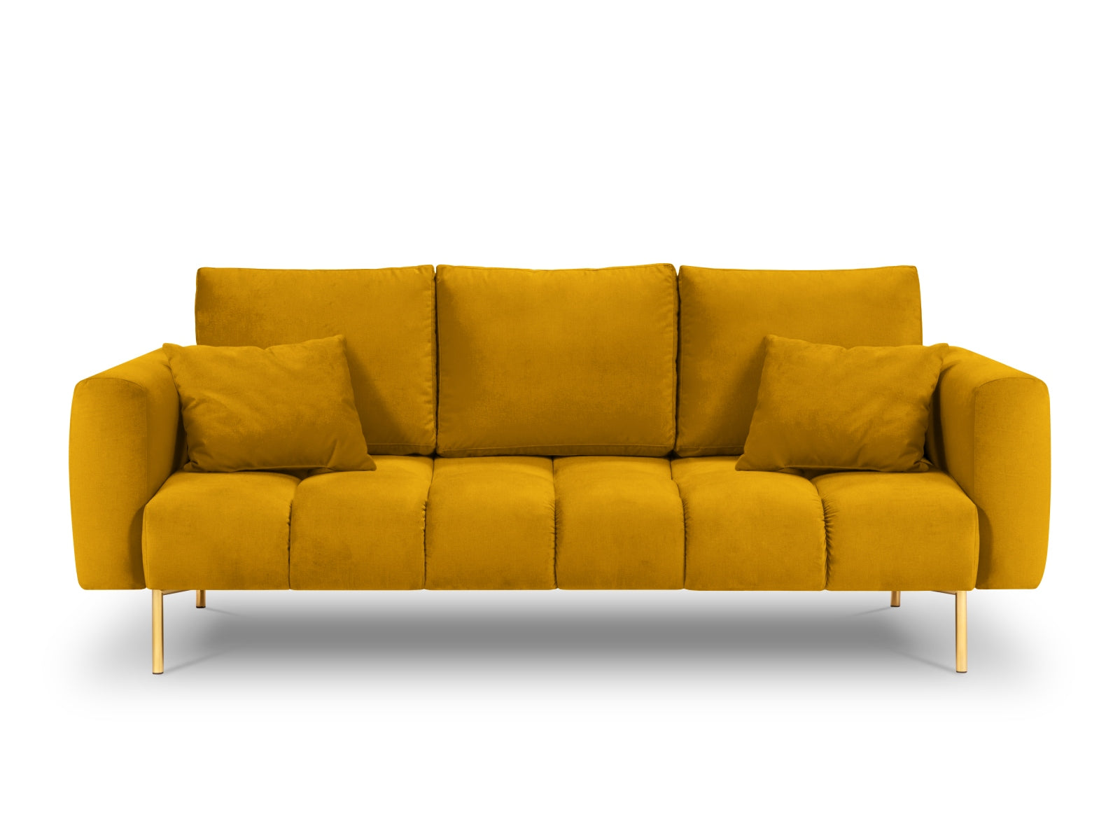 Entdecken Sie das elegante Hastings Velour Sofa 3 Sitzer von Cosmopolitan Design. Perfekt für Ihr Wohnzimmer, bietet es luxuriösen Komfort und zeitloses Design.