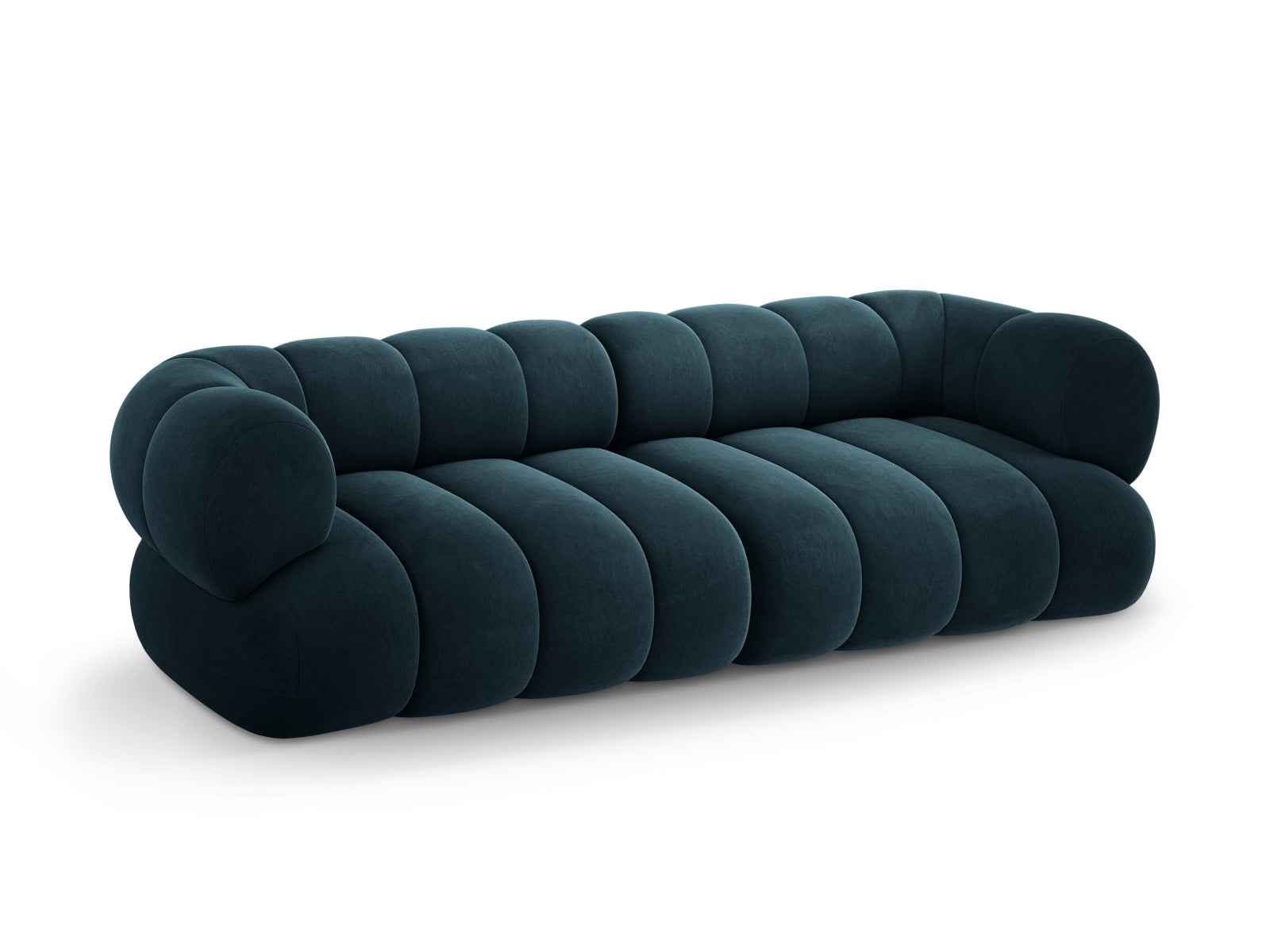 Stilvolles 4-Sitzer Velour Sofa Koge in Deep Petrol-Vogue, perfekt für moderne Wohnkonzepte und gemütliche Abende.