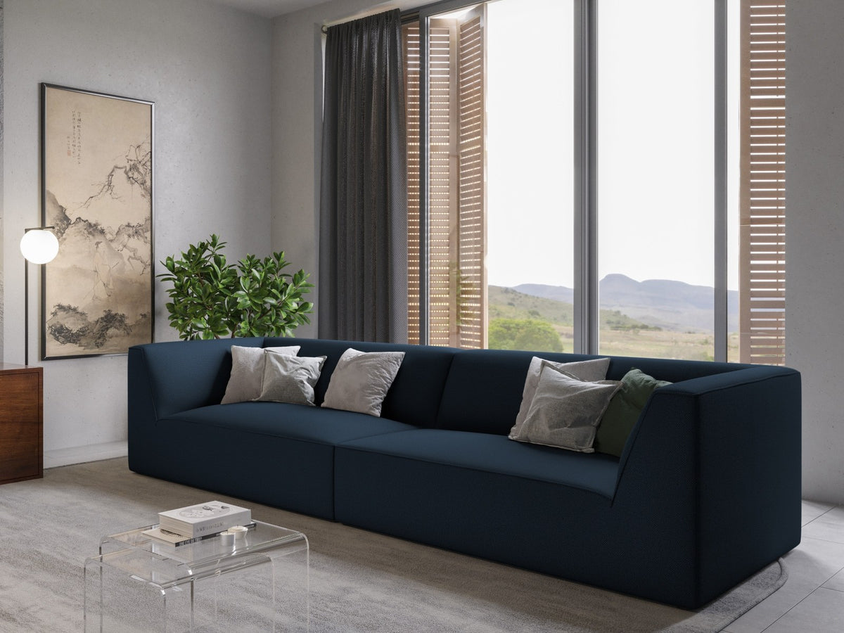 Beiges 4-Sitzer Sofa Siena mit strukturiertem Cordstoffbezug, Massivholzrahmen und schwarzen Kunststoffbeinen, moderne gerade Form.