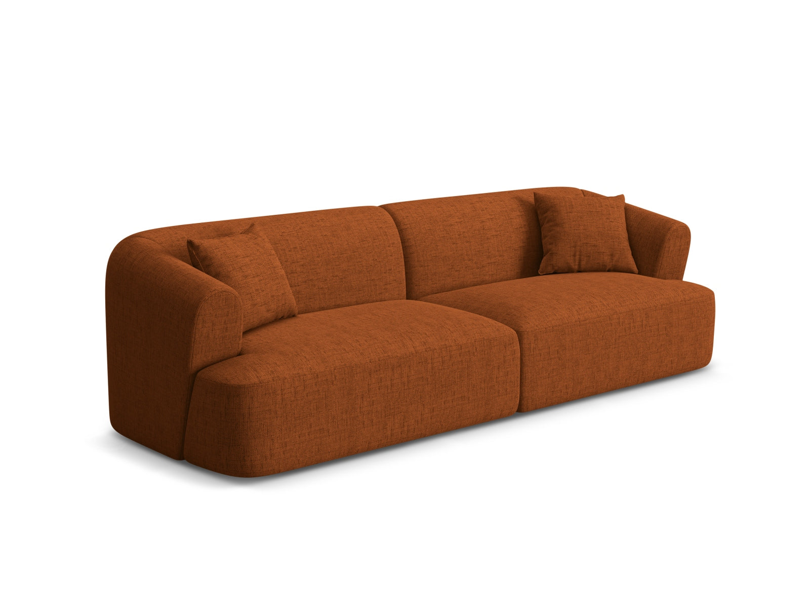 Elegantes 4-Sitzer Sofa Campi in warmem Brick-Moly, ideal für stilvolle Wohnräume. Modular und vielseitig von Cosmopolitan Design.