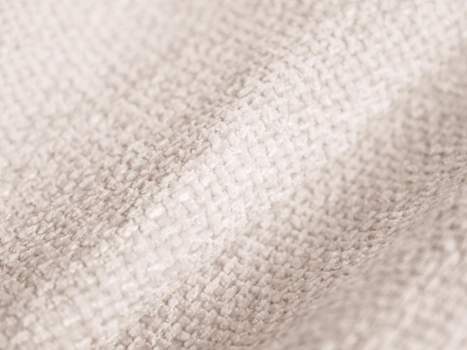 Entdecken Sie das Camden Sofa 4 Sitzer von Cosmopolitan Design – ein stilvolles Velours Sofa, das modernen Komfort und zeitlose Schönheit vereint.