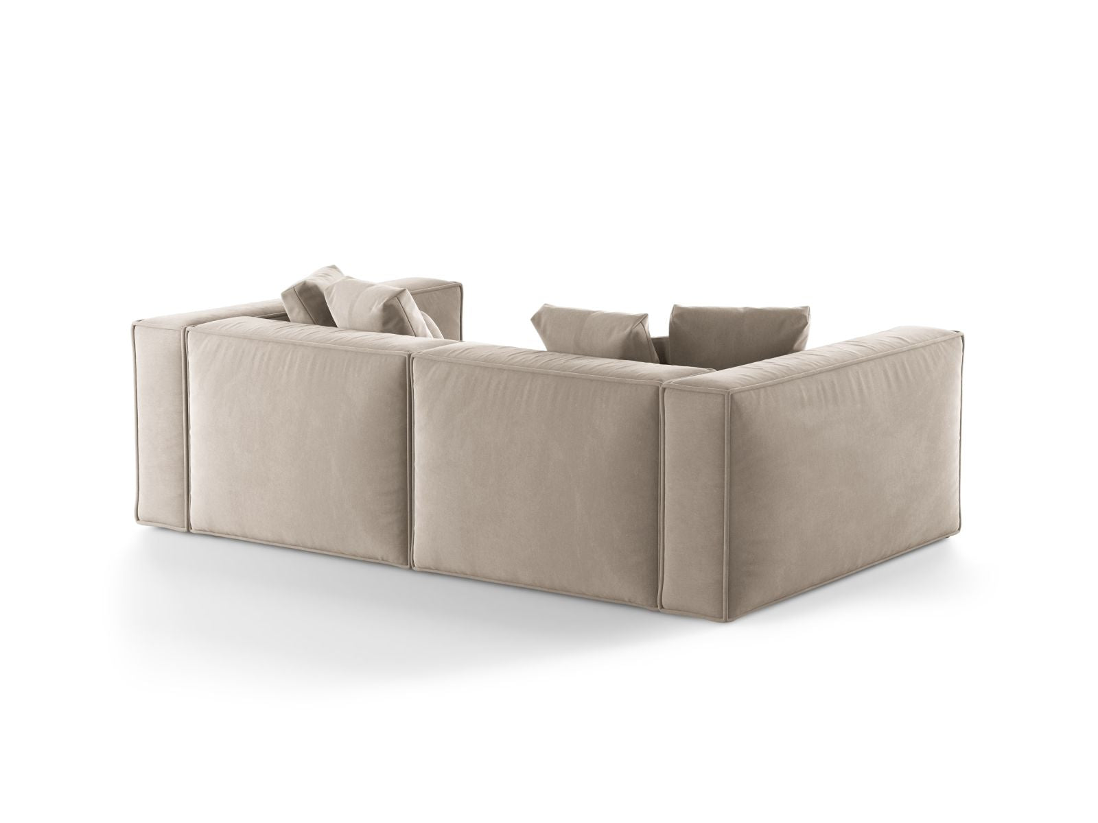 Elegantes 4-Sitzer Sofa Aveiro in sanftem Beige, ideal für stilvolle Wohnräume und entspannte Abende, erhältlich bei Cosmopolitan Design.