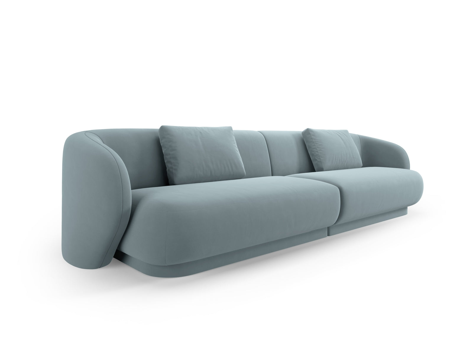 Camden Velour Sofa 4 Sitzer in Light Blue präsentiert im Onlineshop von KAQTU Design AG. 4er Sofa ist von Cosmopolitan Design