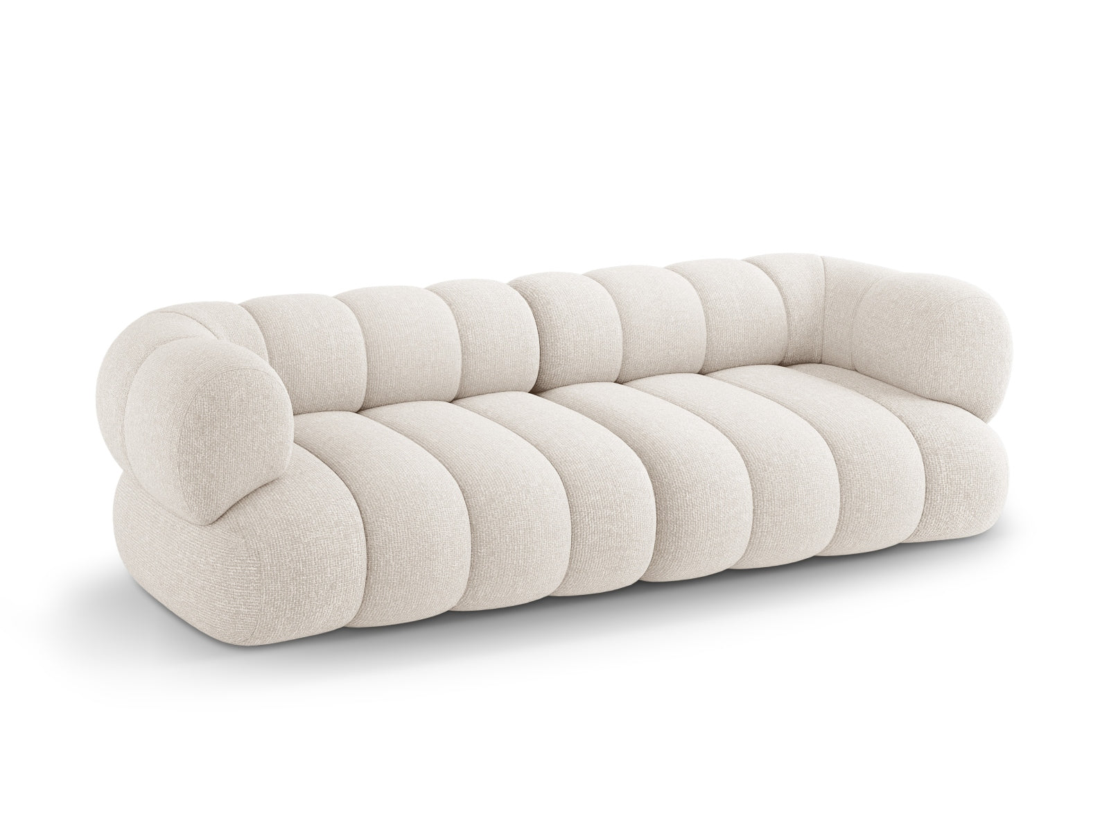Modernes 4-Sitzer Koge Sofa in zartem Beige, perfekt für gemütliche Wohnzimmer. Stilvolles und komfortables Möbelstück von Cosmopolitan Design.