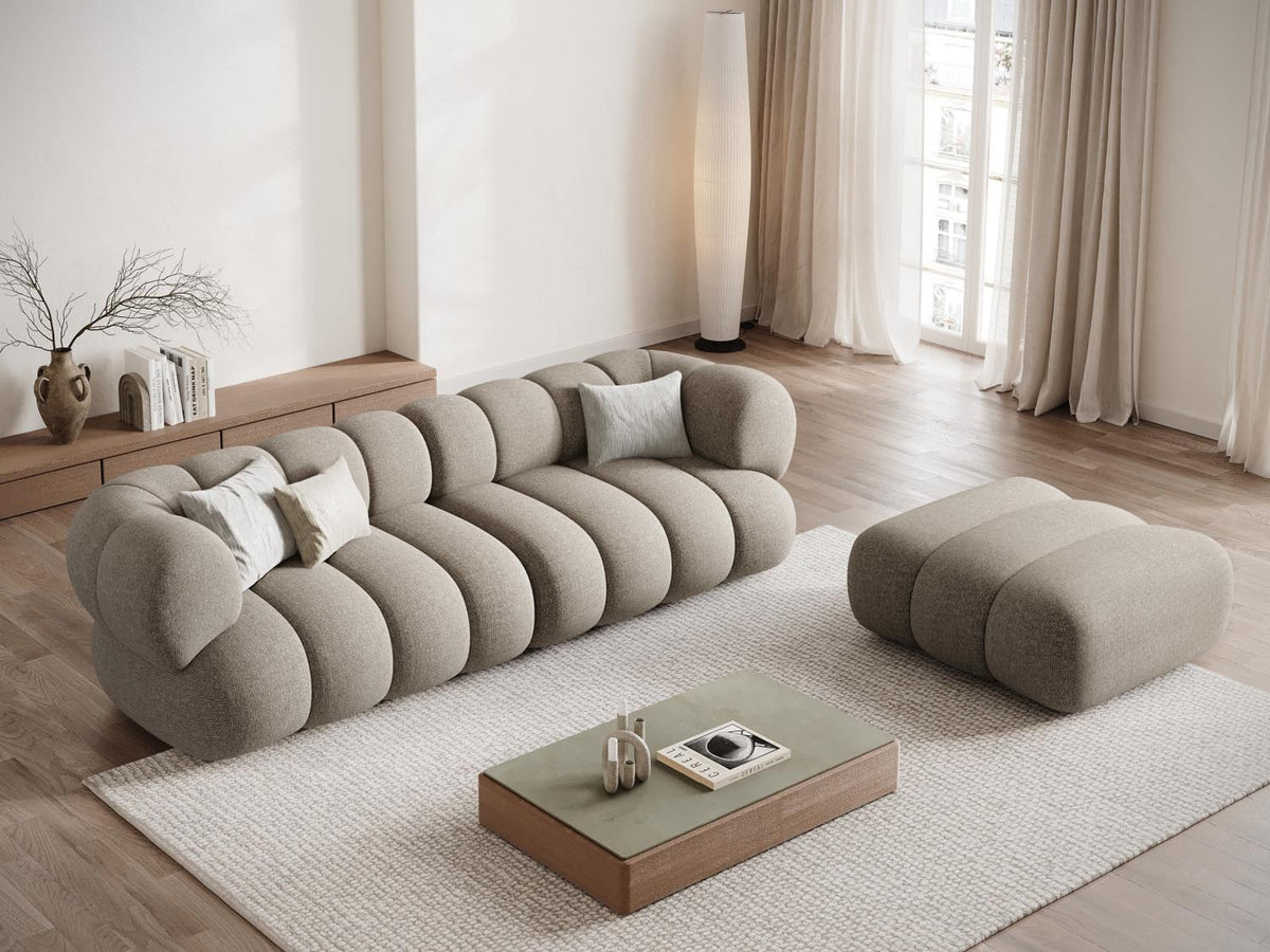 Koge Sofa 4 Sitzer 95cm in Dark Beige-Eden präsentiert im Onlineshop von KAQTU Design AG. 4er Sofa ist von Cosmopolitan Design