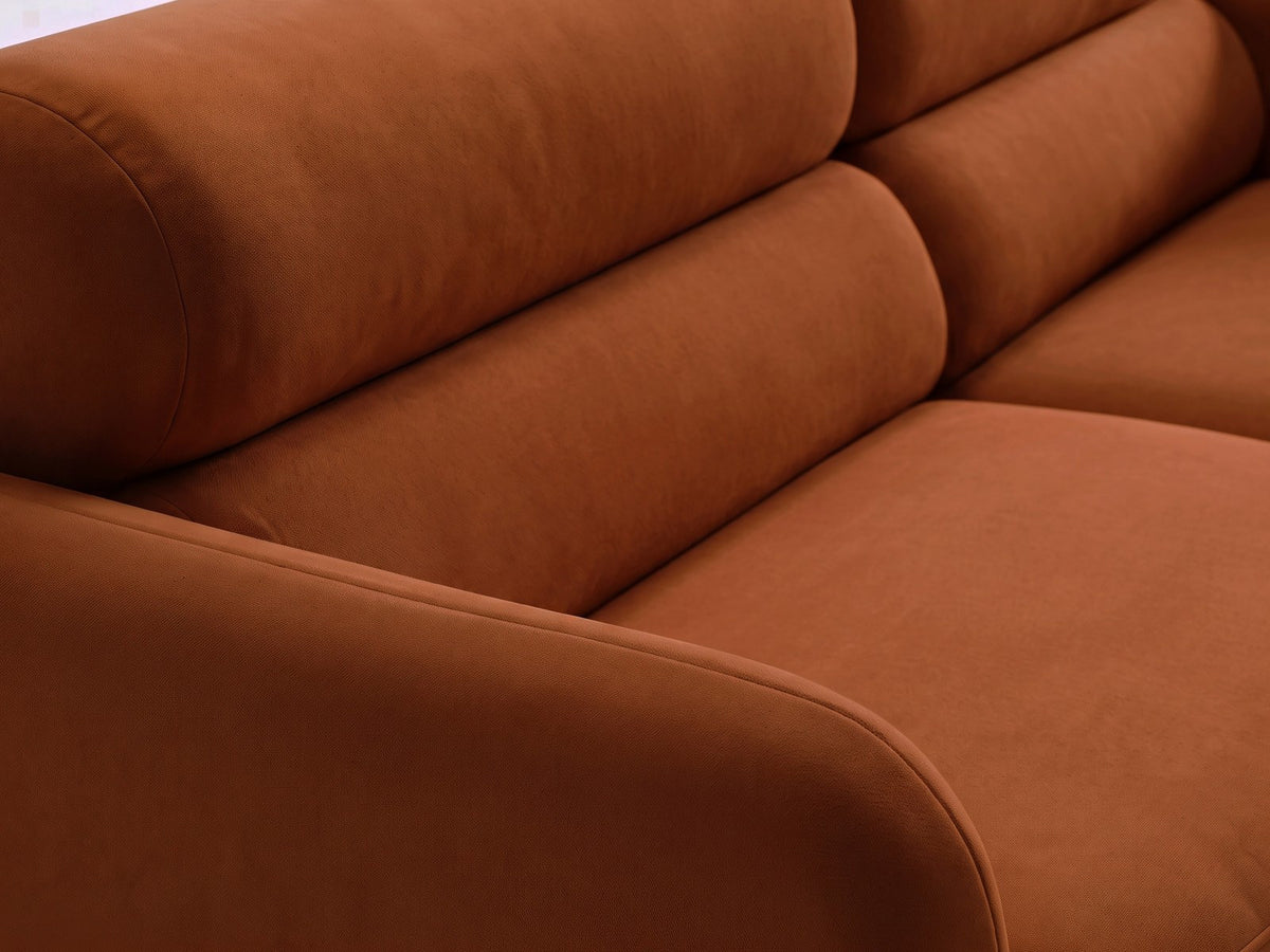 4er Sofa Malmo von Cosmopolitan Design mit Stoffbezug und kurzen schwarzen Kunststoffbeinen