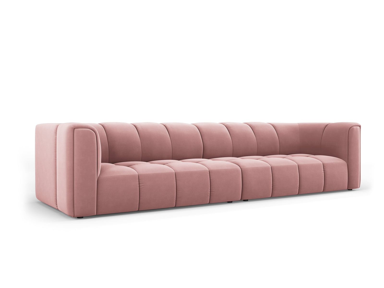 Modulares 4-Sitzer Sofa Moritz in stilvollem Pink-Bluvel, ideal für moderne Wohnräume, erhältlich bei KAQTU Design AG.