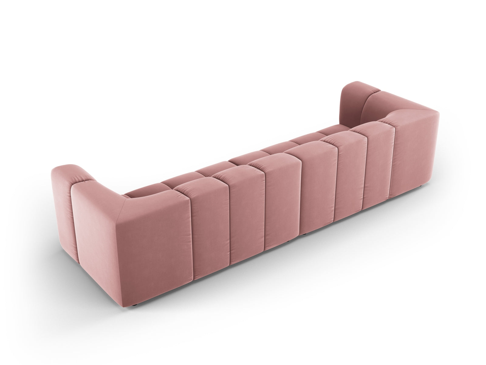 Elegantes 4-Sitzer Sofa Moritz in trendigem Pink-Bluvel, perfekt für stilvolle Wohnzimmer und gemütliche Zusammenkünfte.