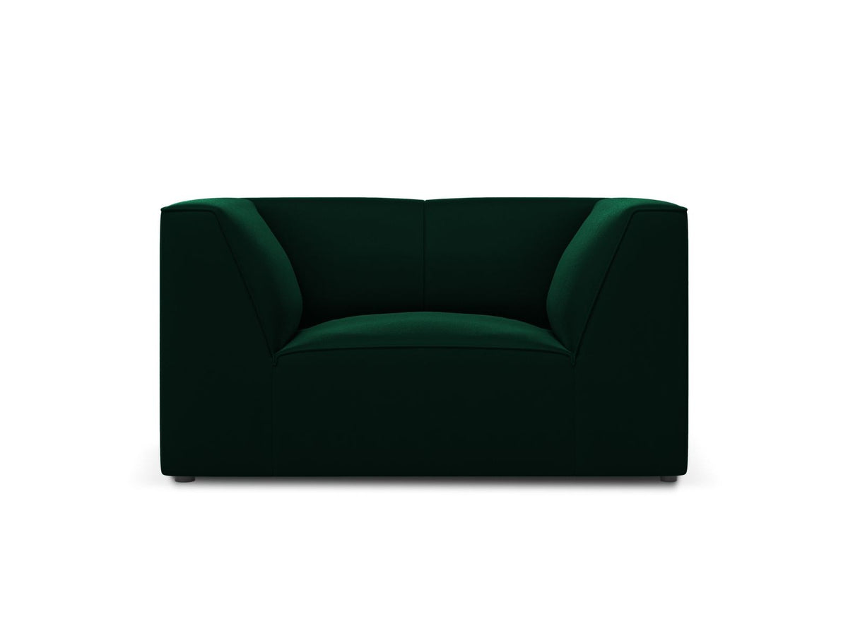 Beiger Samt-Sessel Siena von Cosmopolitan Design mit Massivholzrahmen, gepolsterter Sitzfläche und schwarzen Kunststoffbeinen.