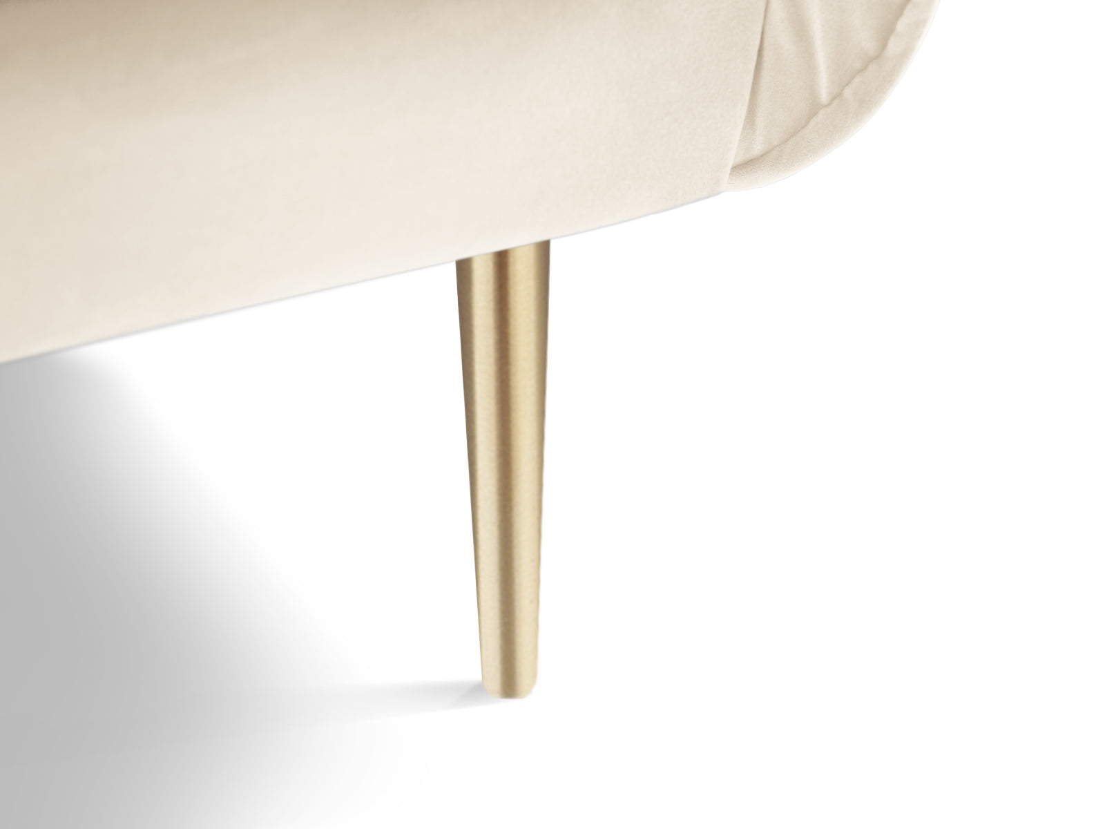 Vienna Velour Sessel 1 Sitz 94cm in Light Beige/Gold-Bluvel präsentiert im Onlineshop von KAQTU Design AG. Sessel ist von Cosmopolitan Design
