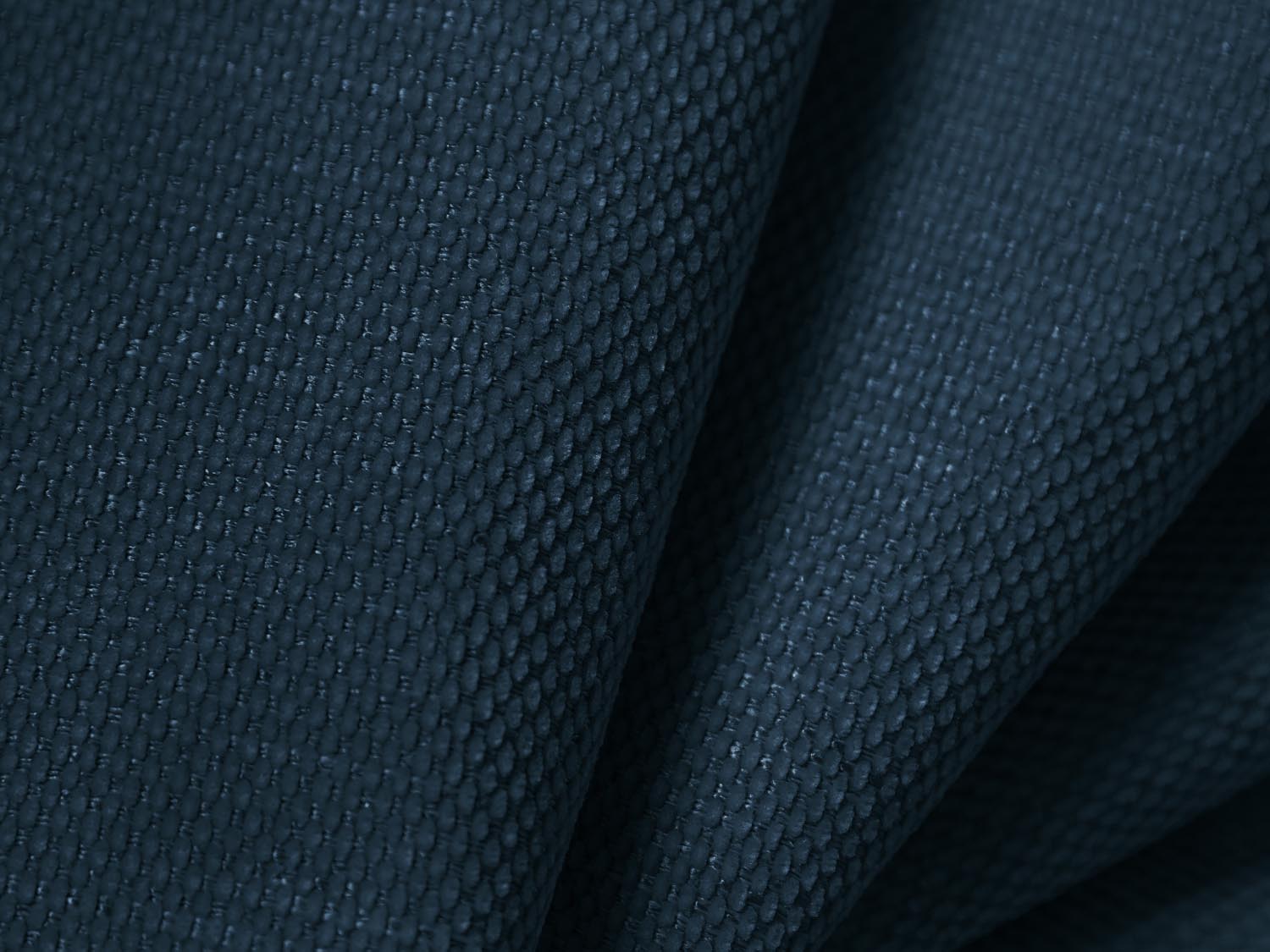 Erleben Sie das Colonel Bett von Cosmopolitan Design: stilvolles Design, cleverer Stauraum und ein modernes Kopfteil für Ihr Schlafzimmer!