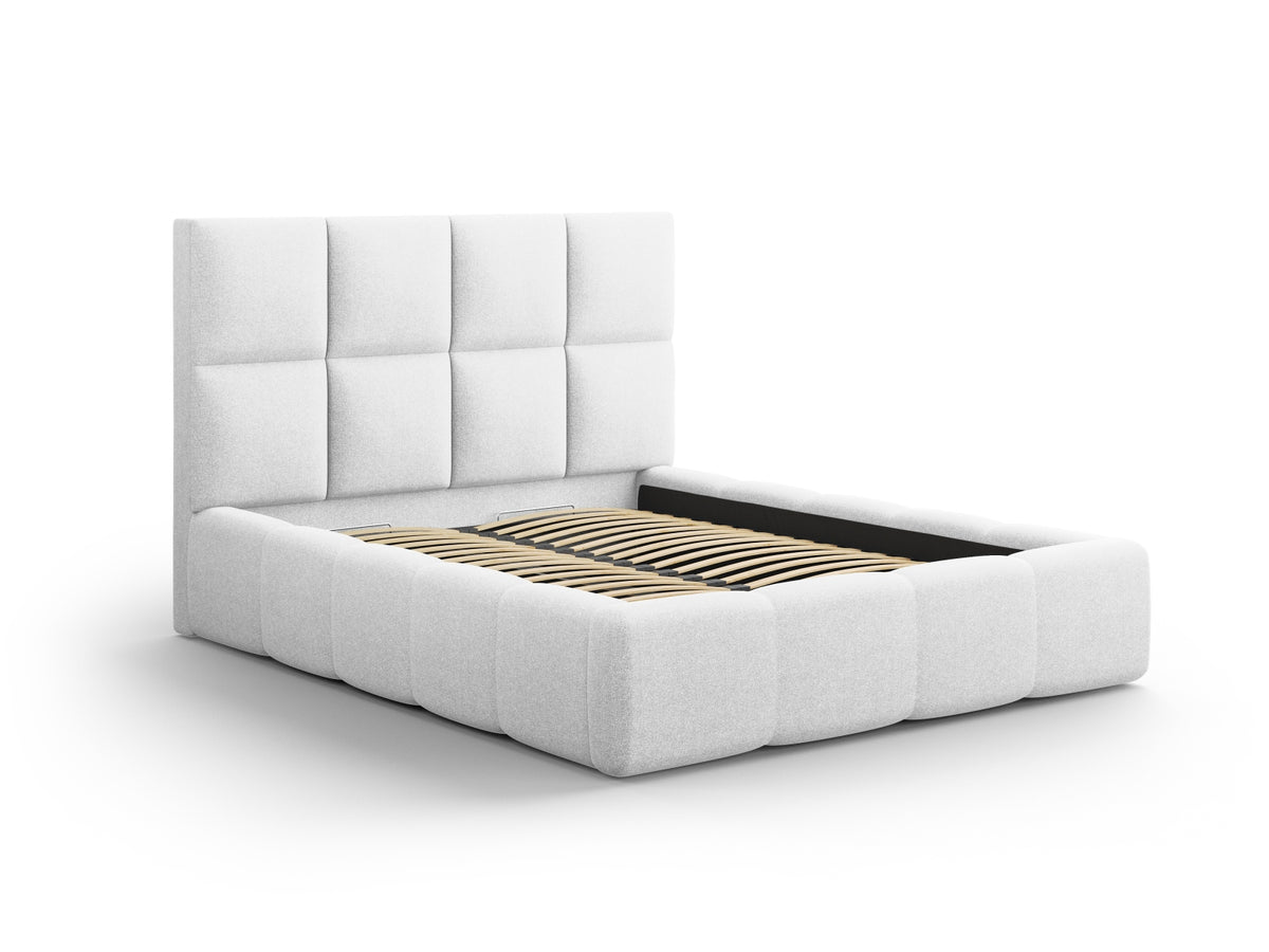 Livigno Bett mit Stauraum mit Kopfteil 180cm in Cold Light Grey präsentiert im Onlineshop von KAQTU Design AG. Bett ist von Cosmopolitan Design