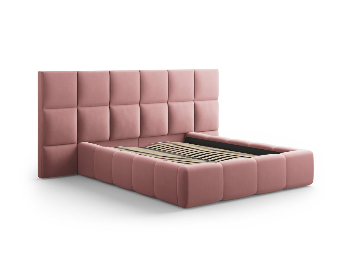 Samt-Bett Livigno von Cosmopolitan Design in Light Beige, Doppel-Kopfteil mit Ziernähten, Metallrahmen, Stauraum-Bettkasten, Beine aus Polypropylen.