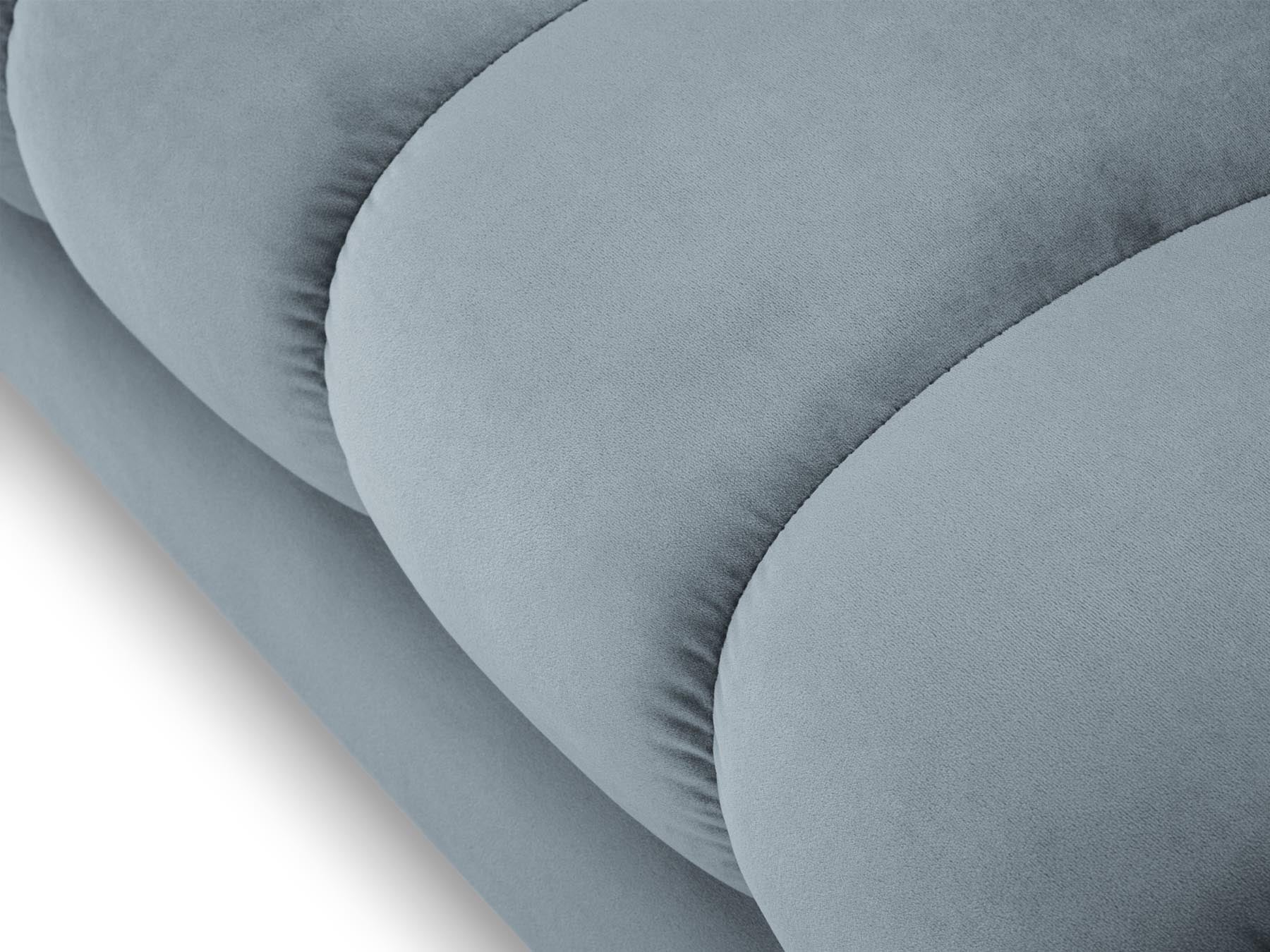 Moderne 1-Sitzer Chaise Longue links Bali in zartem Hellblau, perfekt für kreative Raumgestaltungen und gemütliche Entspannungsecken.