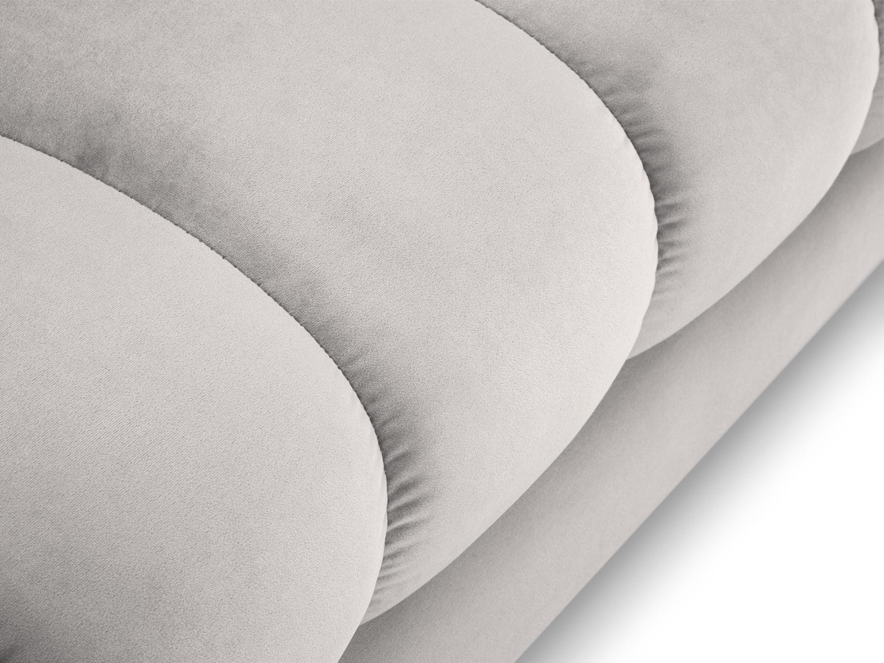 Elegante rechte Chaise Longue Bali für modulares Sofa, aus hochwertigem Silver-Bluvel, ideal für modernes Wohnen und gemütliche Stunden.