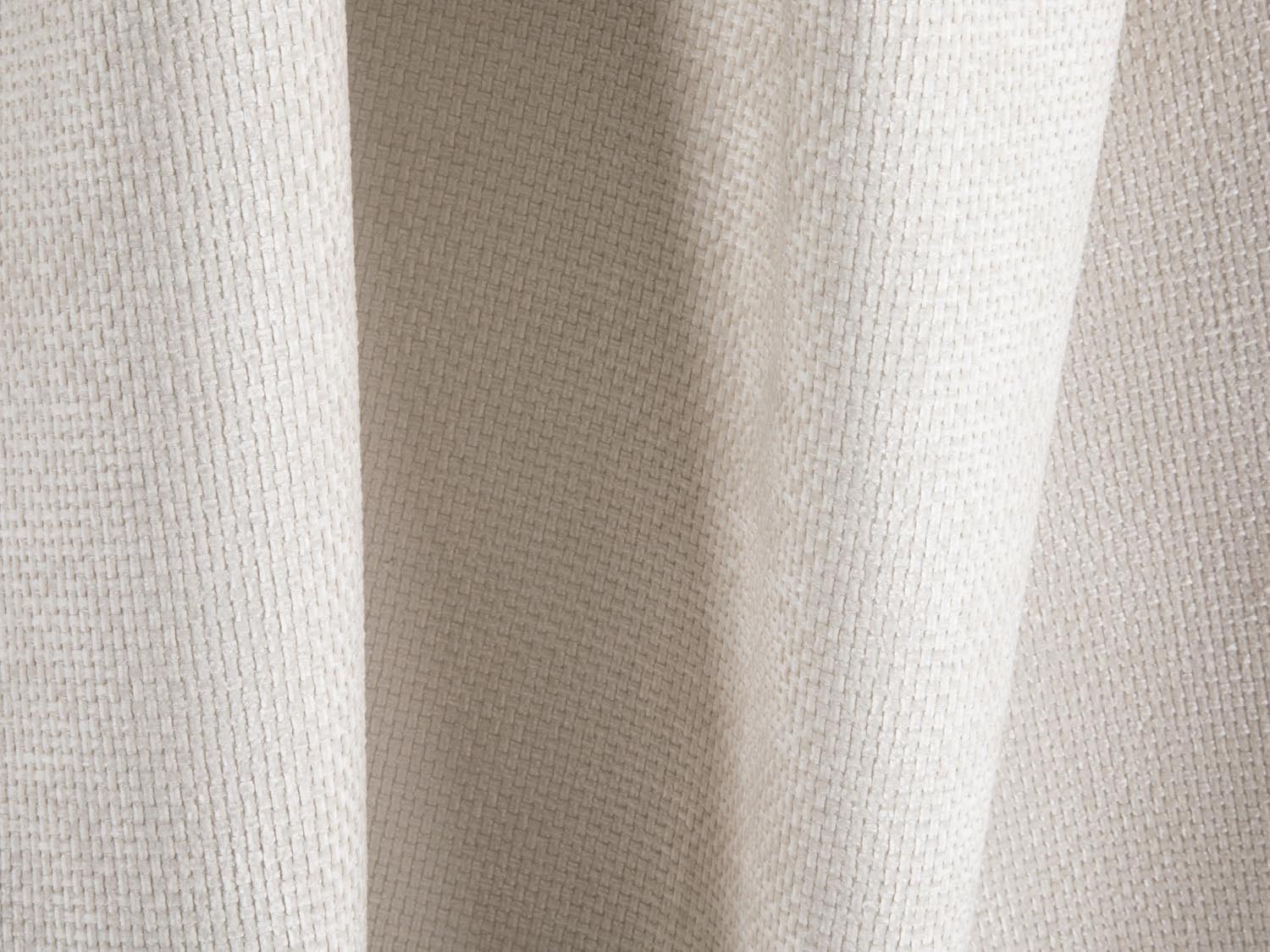 Elegantes Tonale Ecksofa in sanftem Beige, 4-Sitzer mit cleverer Schlaffunktion und integriertem Stauraum, ideal für stilvolle Wohnräume.