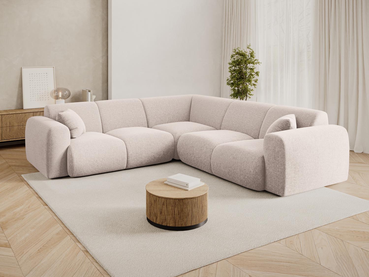 Beige Nolio Symmetrical Ecksofa 5 Sitzer 252cm von Cosmopolitan Design, stilvoll und modern, ideal für jedes Wohnzimmer.