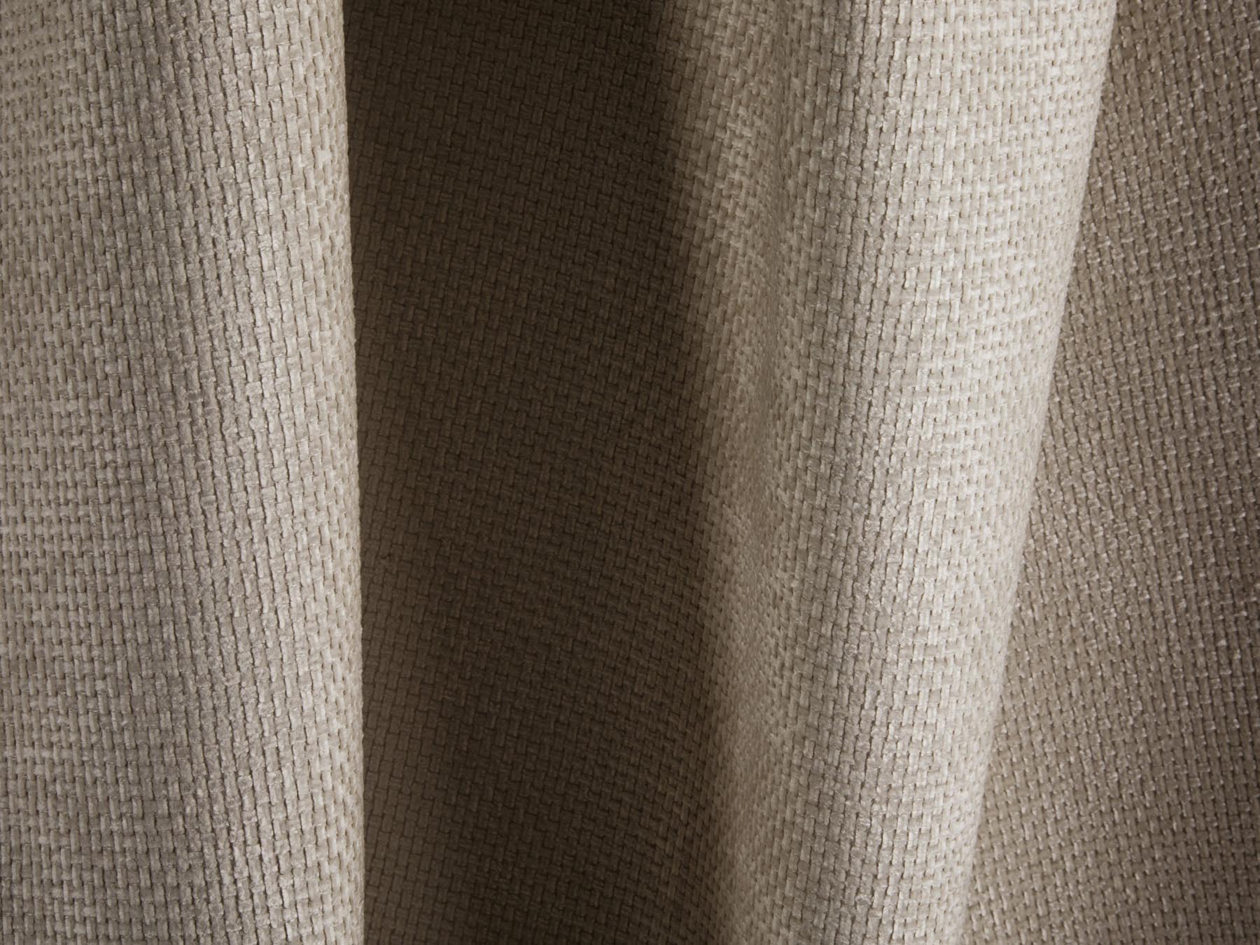 Stylisches 3-Sitzer Ecksofa Symmetric Treno in sanftem Dunkelbeige, perfekt für gemütliche Abende und zeitgemäße Einrichtung.