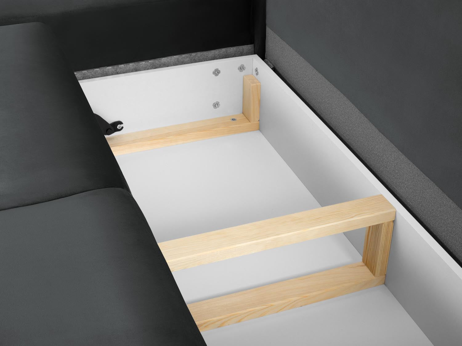 Erleben Sie das Kyoto Velour Ecksofa links: elegantes 5-Sitzer Sofa mit Schlaffunktion und Stauraum, ideal für modernes Wohnen!