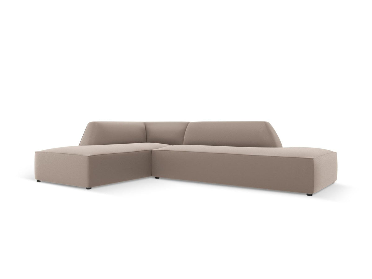 Modulares Ecksofa links Siena in Light Beige mit Kunstleder-ähnlichem Bezug, Récamiere, schwarzen Kunststoffbeinen und schlichter Rückenlehne.