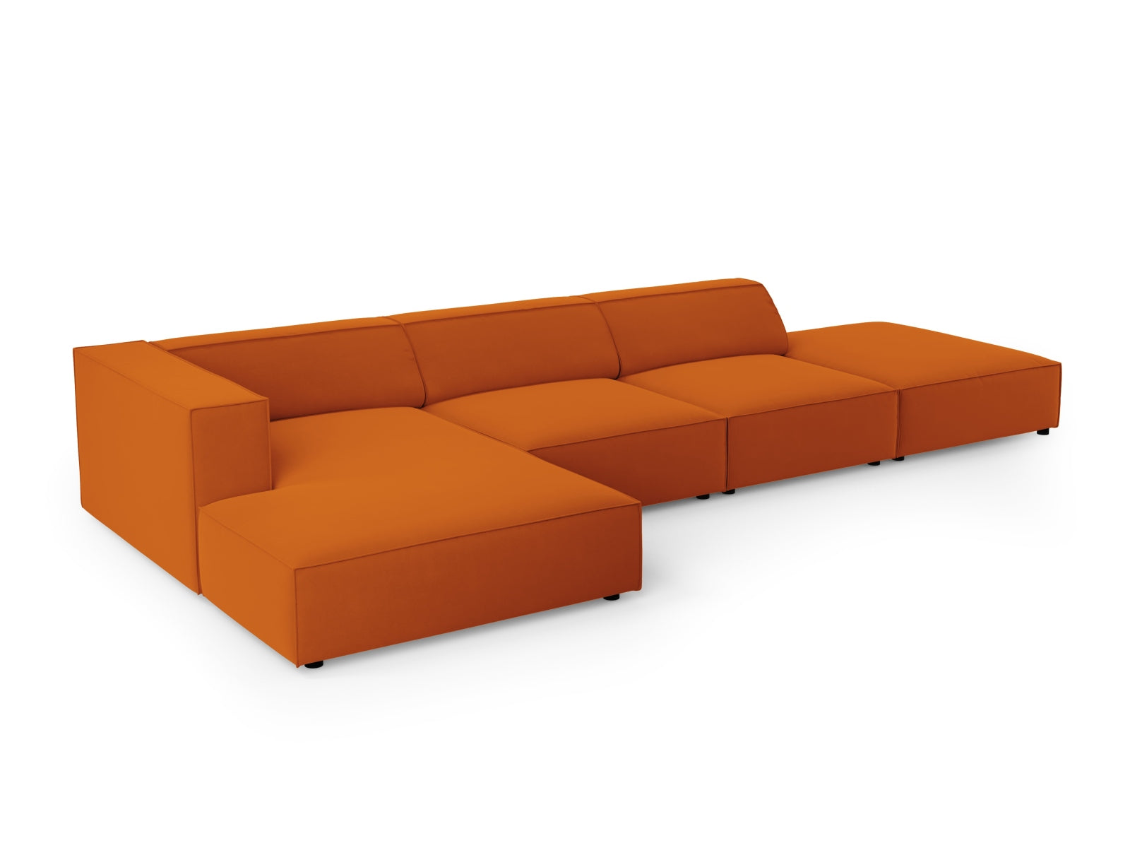 Entdecken Sie das stilvolle Arendal Velour Ecksofa links 5 Sitzer von Cosmopolitan Design – ideal für moderne Wohnräume und gemütliche Abende.