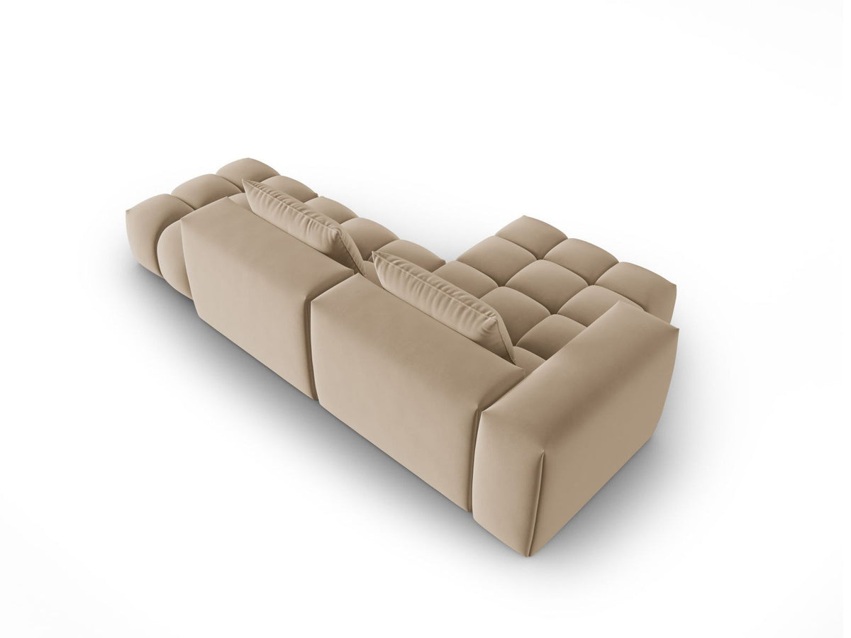 Modulares Ecksofa Verona in Sand-Casino Samt mit Récamiere links, schwarzen Kunststoffbeinen und weicher Velours-Polsterung, 4 Sitzplätze.
