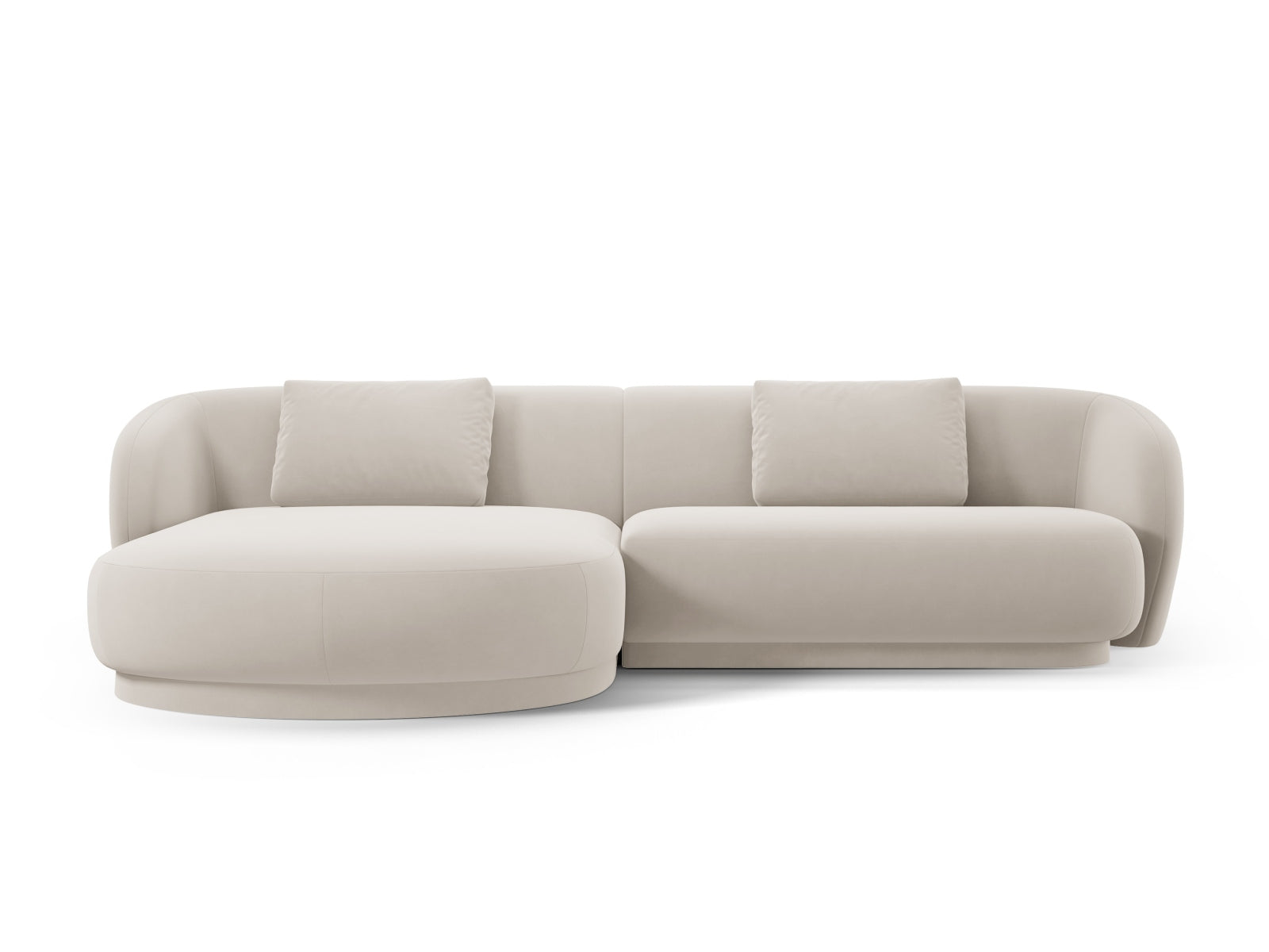 Entdecken Sie das Camden Velour links Ecksofa von Cosmopolitan Design – ein elegantes 4-Sitzer Sofa, das modernen Komfort und Stil vereint.