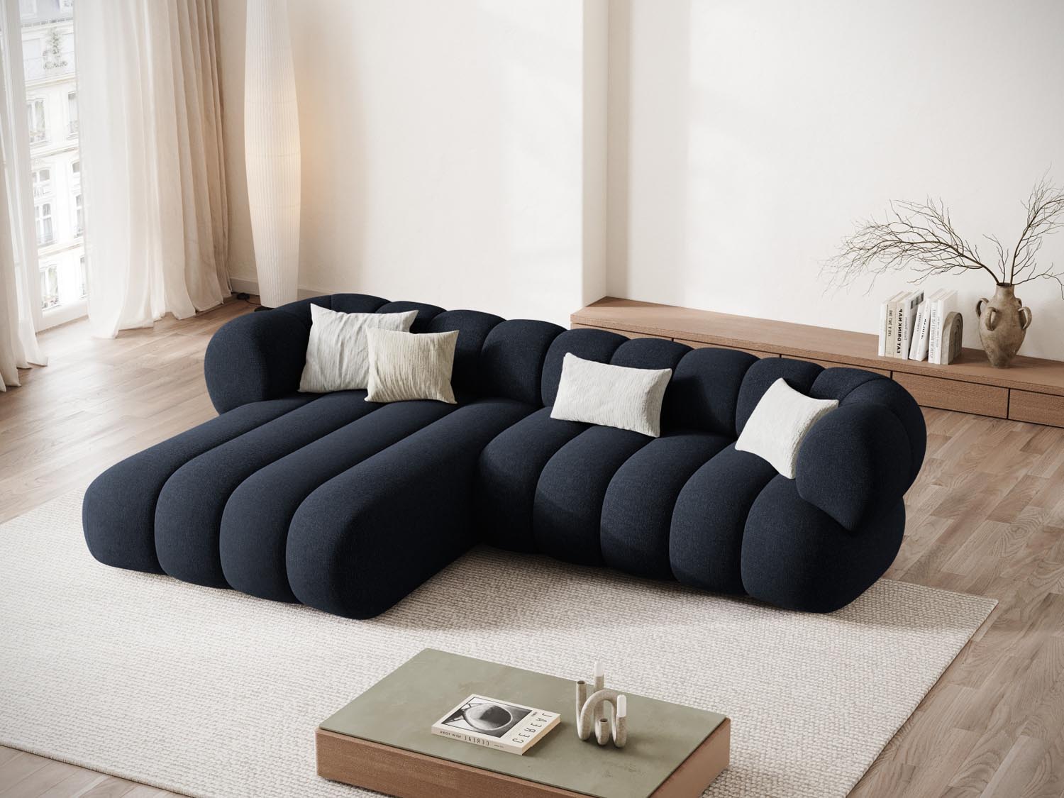 Entdecken Sie das Koge Ecksofa 5 Sitzer 165cm von Cosmopolitan Design – stilvoll, bequem und ideal für Ihr Wohnzimmer!