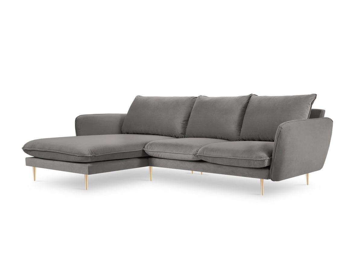 Vienna Velour Ecksofa links 5 Sitzer 170cm in Light Grey/Gold-Bluvel präsentiert im Onlineshop von KAQTU Design AG. Ecksofa links ist von Cosmopolitan Design