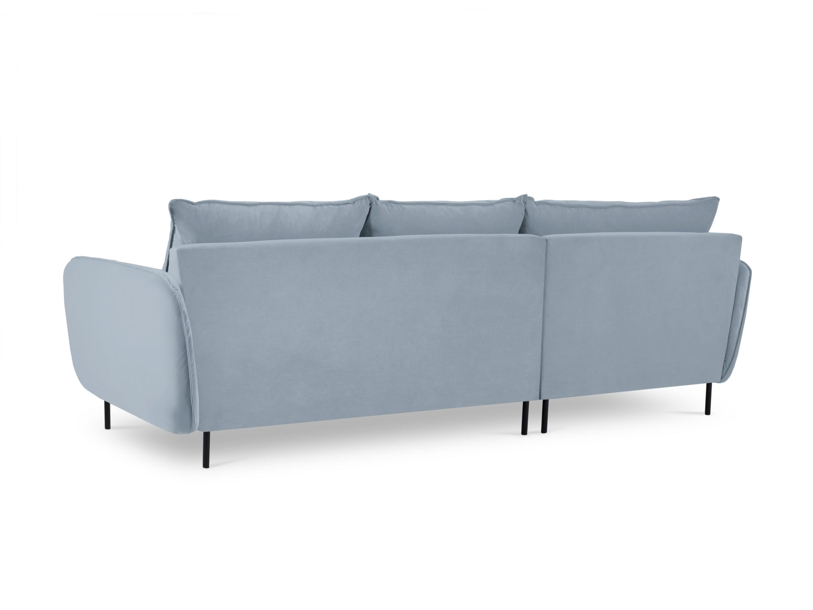 Elegantes linksseitiges Ecksofa in sanftem Hellblau, ideal für entspannte Stunden und stilvolle Einrichtungsideen.