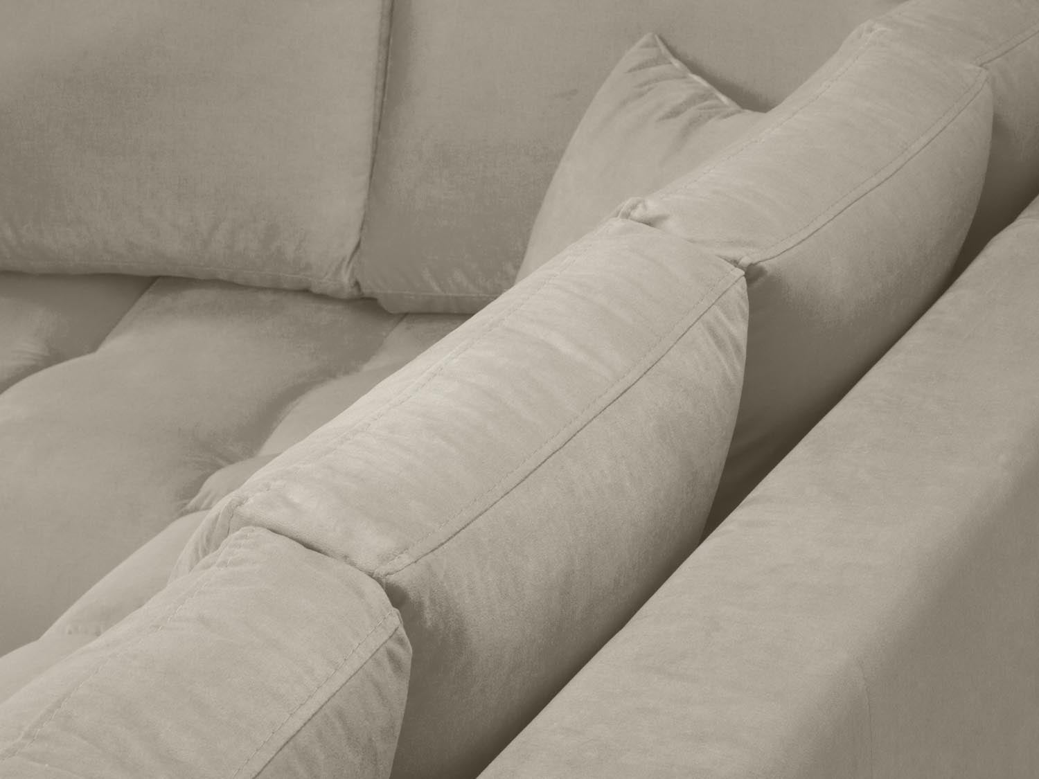 Entdecken Sie das elegante Hastings Velour links Ecksofa 5 Sitzer von Cosmopolitan Design – perfekt für Ihr modernes Zuhause und höchsten Sitzkomfort.