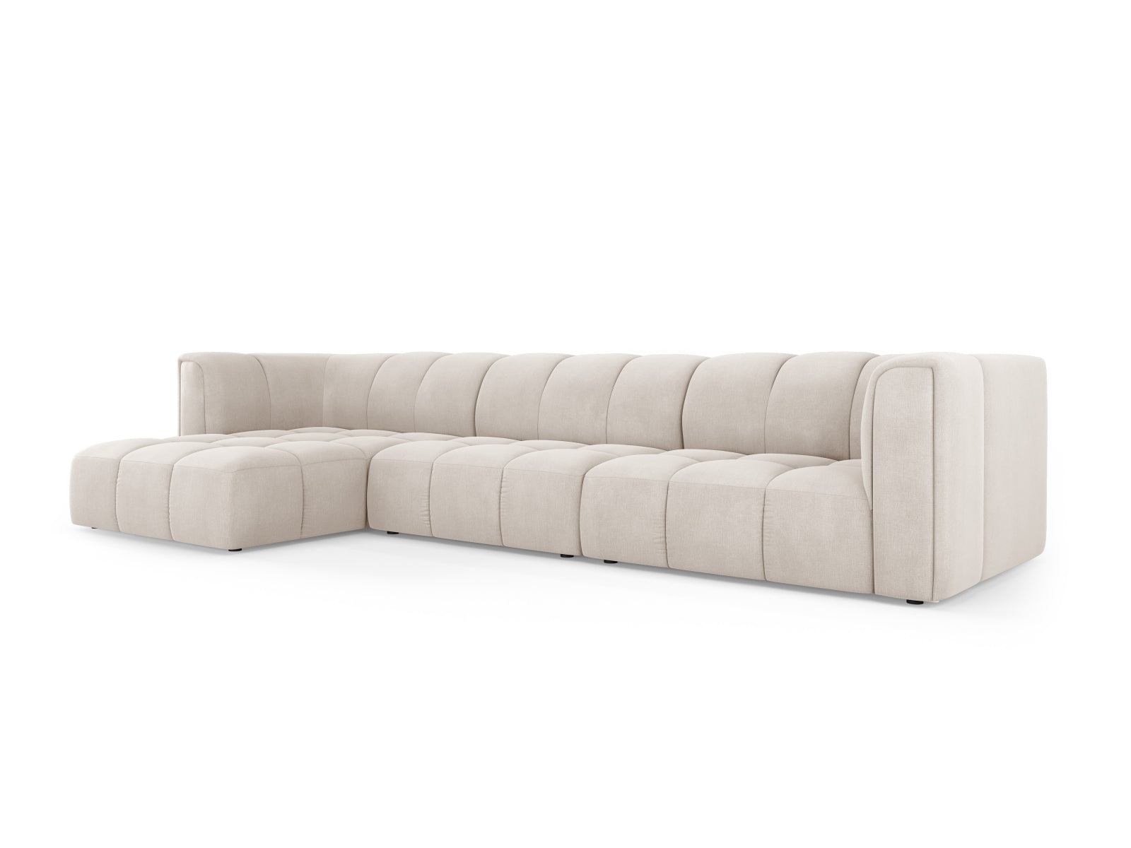 Modulares 5-Sitzer Ecksofa Moritz in Beige, linksseitig, ideal für entspannte Abende und flexible Raumgestaltung.