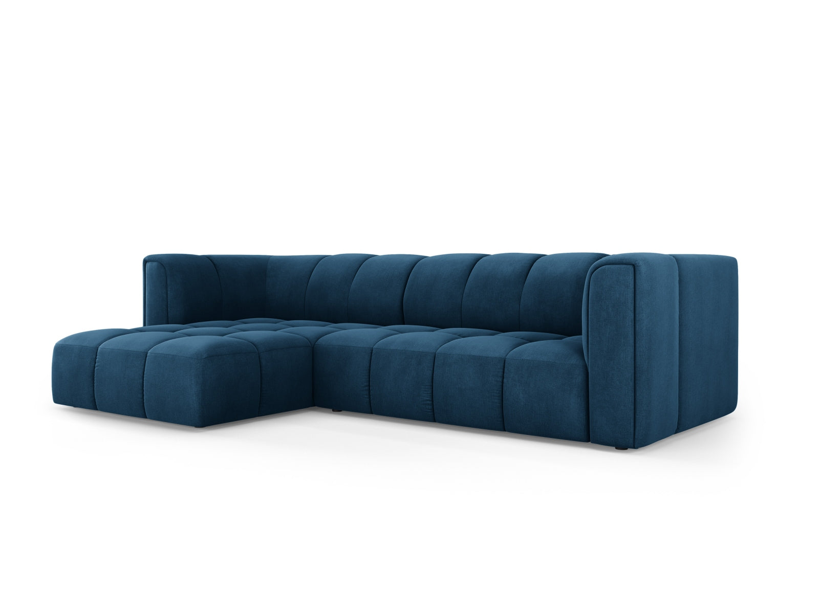 Modulares 3-Sitzer Ecksofa Moritz in Royal Blue-Rebel, stilvolles Design von Cosmopolitan, ideal für moderne Wohnräume.