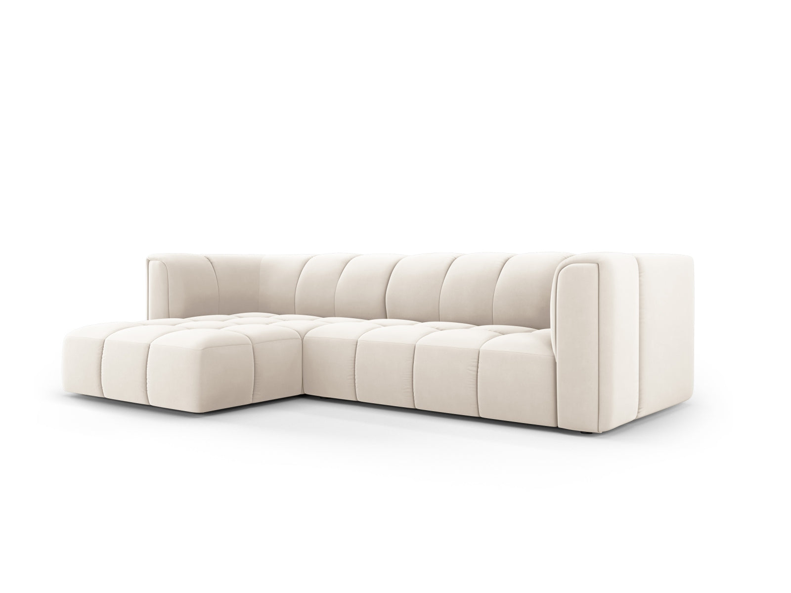 Elegantes 3-Sitzer Ecksofa Moritz in hellem Beige, ideal für moderne Wohnräume, präsentiert von Cosmopolitan Design.