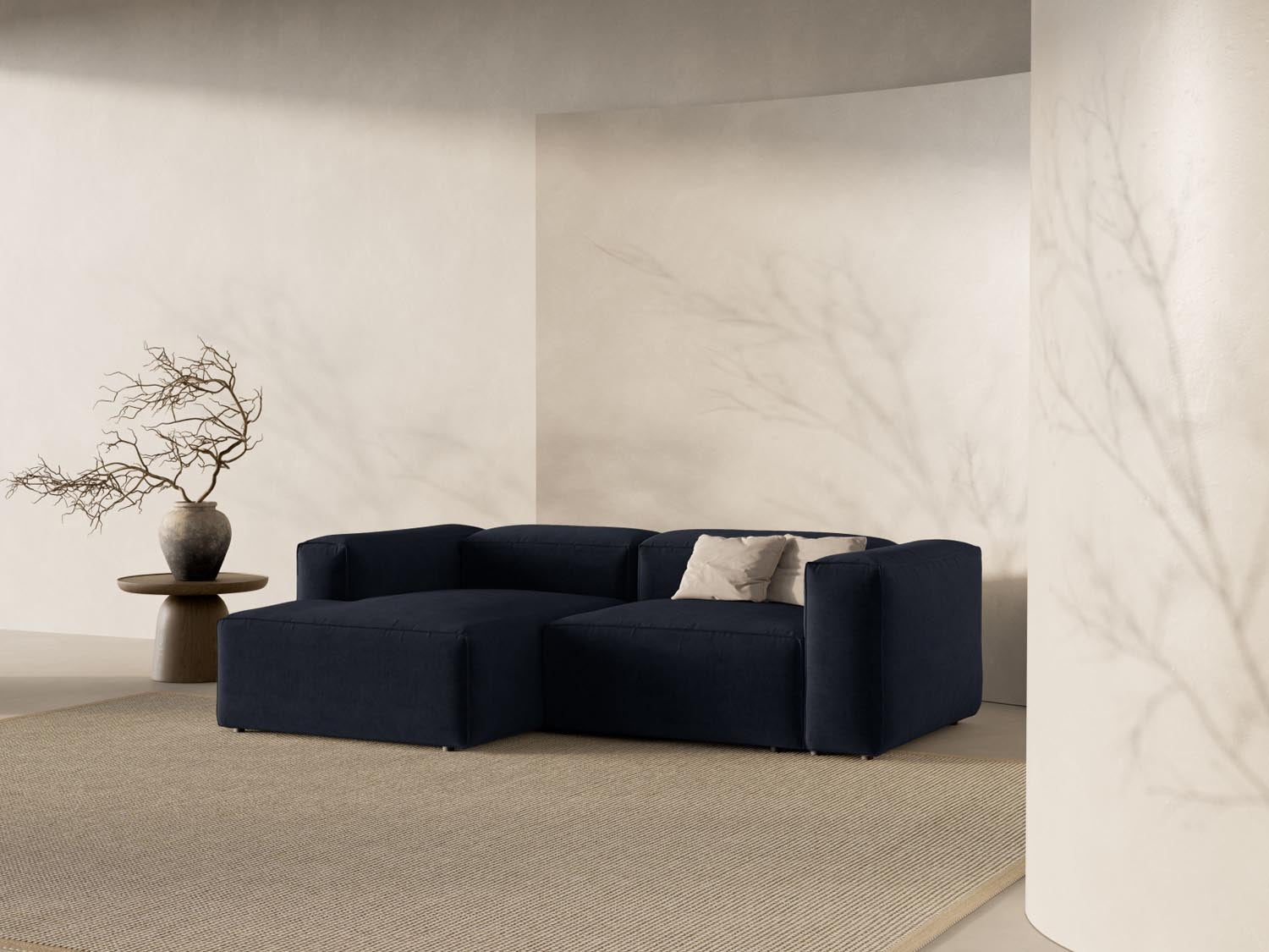 Bergamo Modulares Ecksofa links 2 Sitzer in Navy Blue-Liberty präsentiert im Onlineshop von KAQTU Design AG. Ecksofa links ist von Cosmopolitan Design