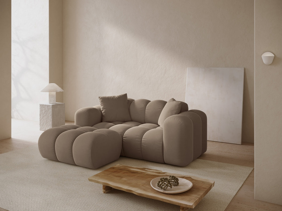 2-Sitzer Ecksofa links Treno in Cappuccino-Bluvel präsentiert im Onlineshop von KAQTU Design AG. Ecksofa links ist von Cosmopolitan Design