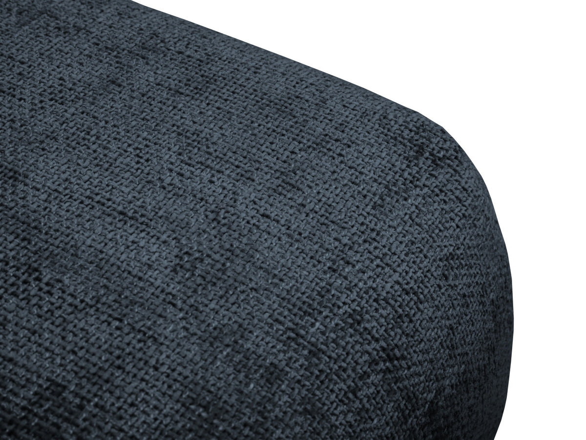 Gepolsterter Pouf Matera mit Velourbezug auf schwarzen Kunststoffbeinen, Cosmopolitan Design