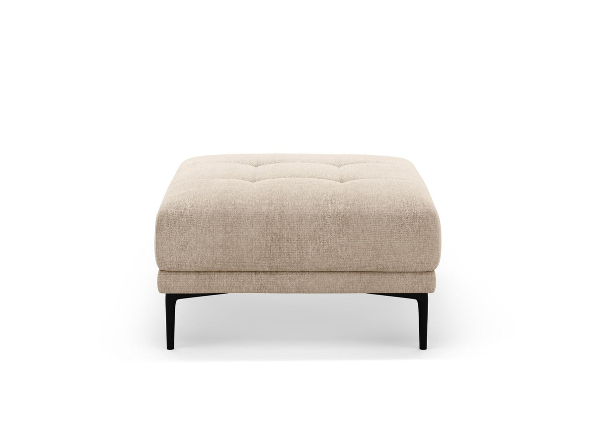 Runder Pouf mit beigem Sorella-Strukturstoff, gepolstertem Sitz und schwarzen Metallbeinen, freistehend fotografiert vor neutralem Hintergrund.